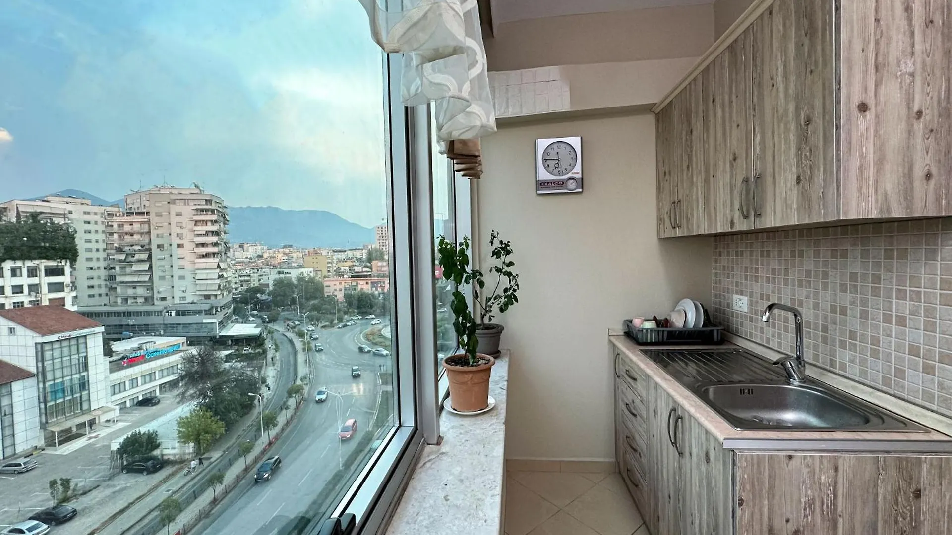 Home Select Tirana 4 Apartment